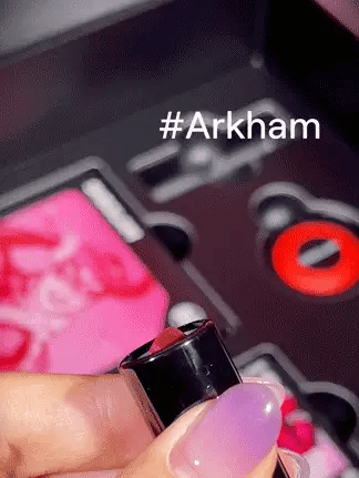 Sheglam Harley Quinn Thrill Seeker lipstick - الصورة 5
