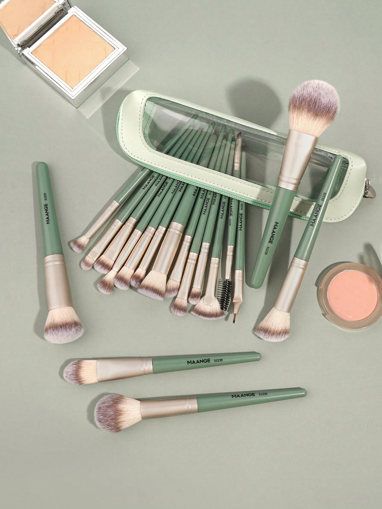Maange Professional Makeup Brush Set 18 pcs - الصورة 3