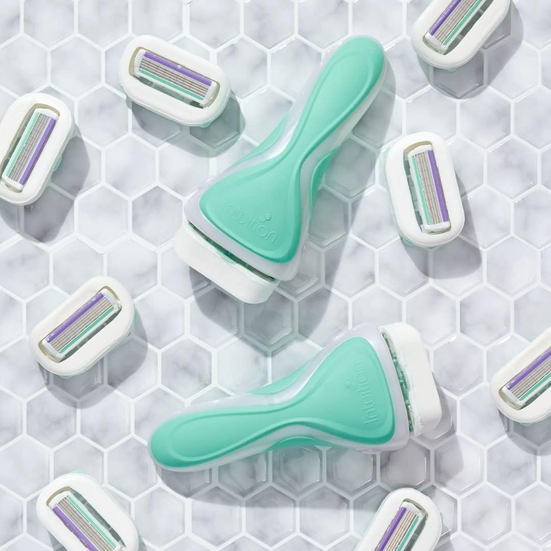 INTUITION Schick Kit 2 Sensitive Care - الصورة 4