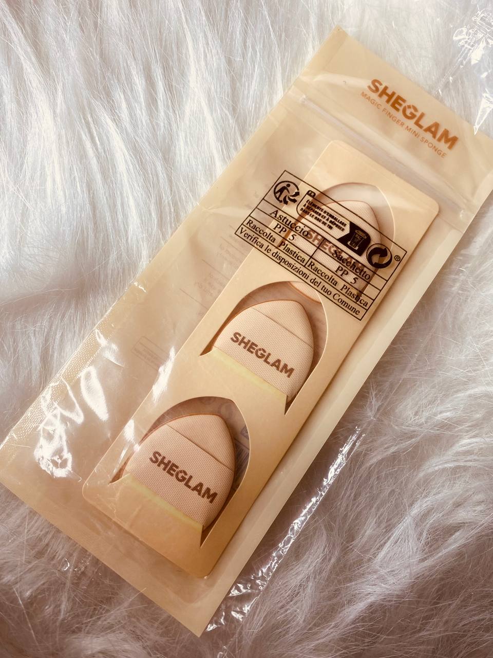 Sheglam Magic Finger Mini Sponge - الصورة 3