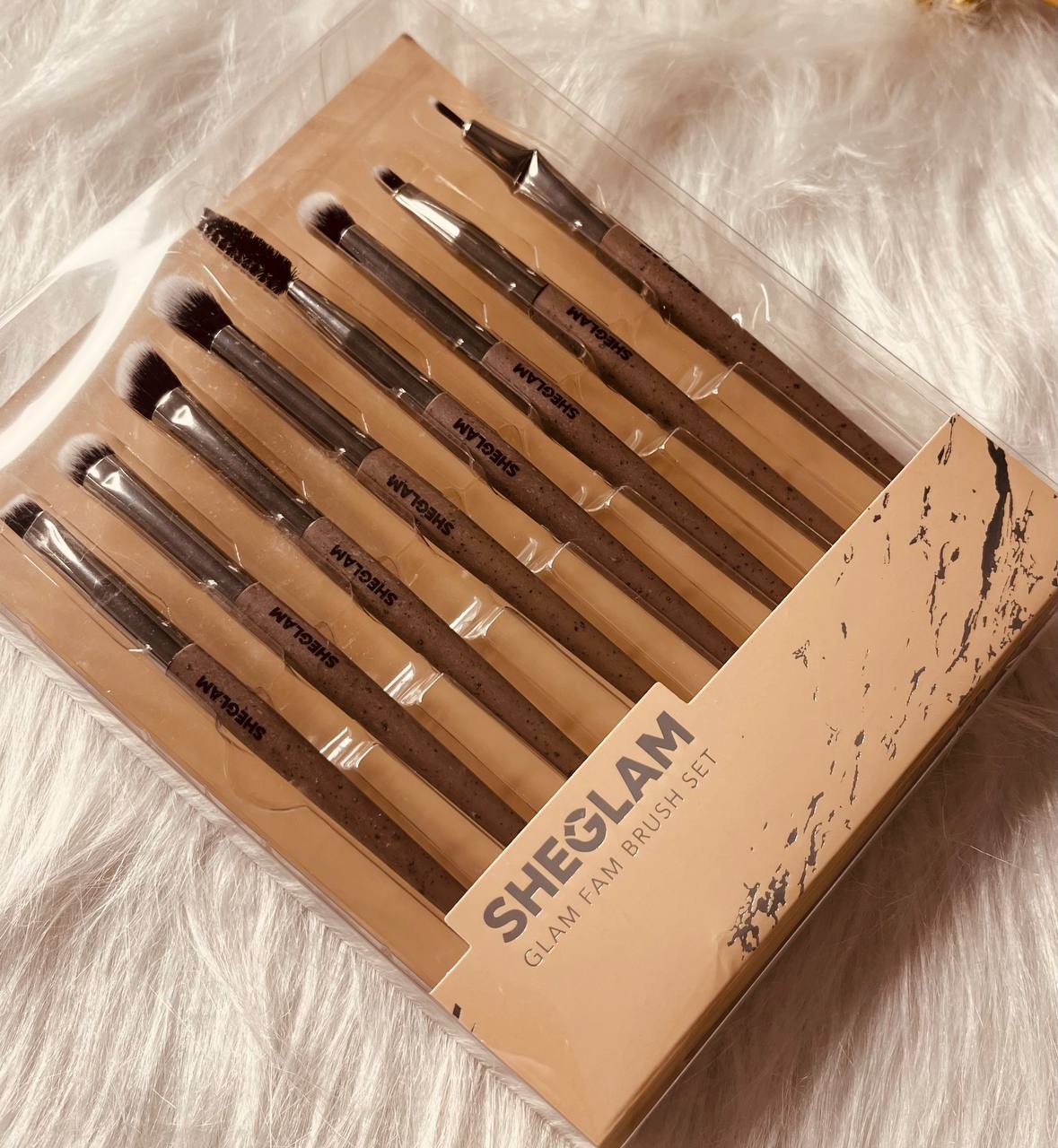 Sheglam Glam Fam Brush Set Valentine S 8 Pcs - الصورة 2